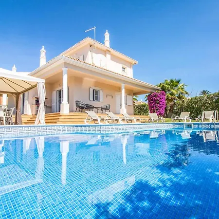 Villa Tulip
